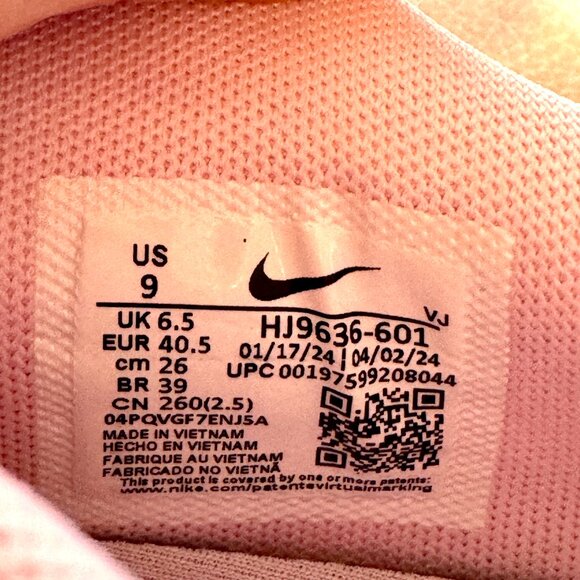 Nike Air Max Dn "Pink Foam" - Womens Size 9 - Picture 10 of 10